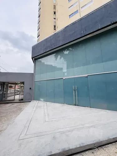 Local En Los Dos Caminos 500m2 En Alquiler Olga Prada Inmuebles
