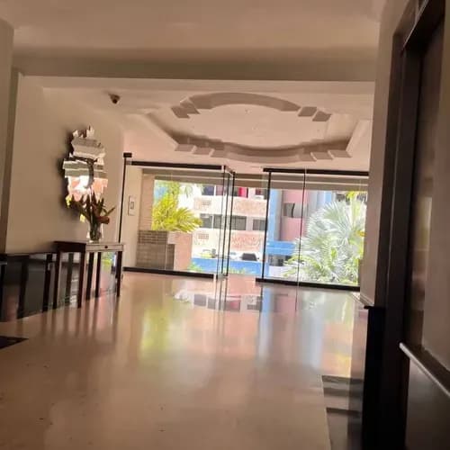Apartamento En Alquiler Urb. El Bosque Res. Comfort. Ba