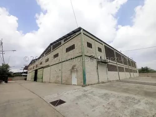Galpon En Venta Inm Con Terreno El Mismo Distribuido En 3 Naves Dos De 1000 Mtrs Cada Una Y Una De 919 Mtrs. Flor Amarillo Valencia 23-23466