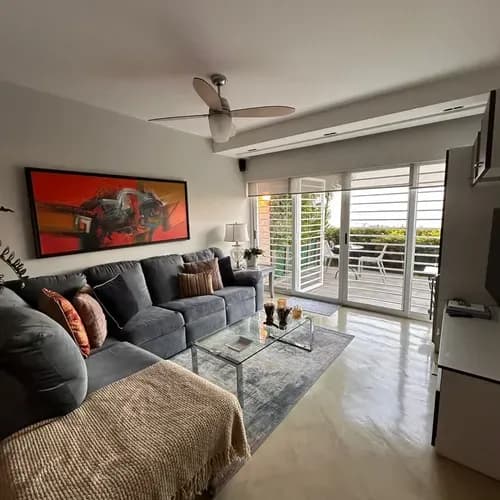 En Venta, Cr La Siesta, Apartamento Con Terraza, Cerro El Morro, Lechería