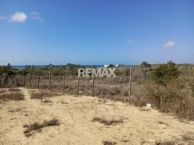 TERRENO CON POTENCIAL PARA POSADA O HOTEL TUNIDAD EN LA ISLA DE MARGARITA CON VISTA AL MAR