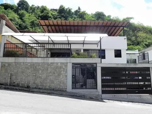 Moderna Casa En Venta Prados Del Este Amc