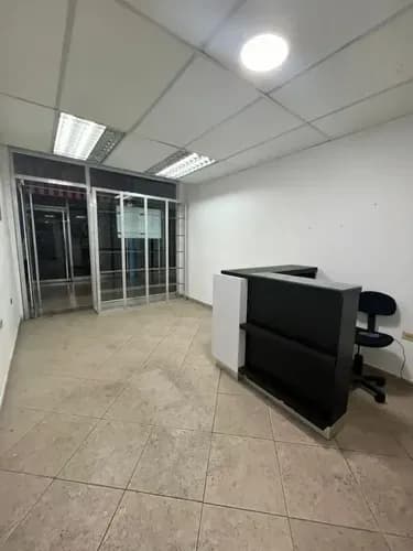 En Venta Estrategico Local De 55 M2 En El Centro Comercial Global