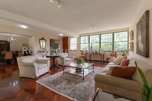Casa En Venta En Caurimare, Caracas 25-3276 Yf
