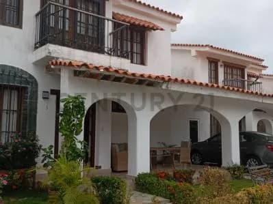 Townhouse en Playa el Angel en el Conjunto Residencial el Pueblo