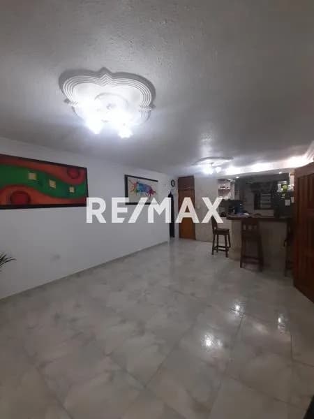 APARTAMENTO EN VENTA EN LA URBANIZACION LA BEATRIZ