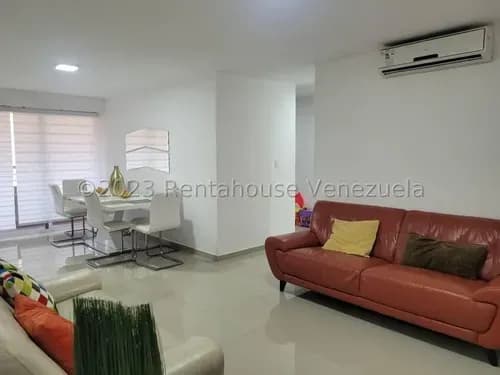 Ng 23-29499 Hermoso Apartamento En Venta Res. Frutas Condominio Guatire. Balcón Con Bonita Vista