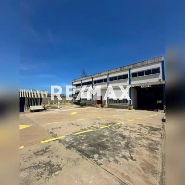 GALPON INDUSTRIAL EN VENTA EN BARCELONA SECTOR MESONES