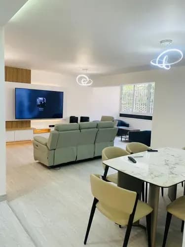Apartamento En Venta, Ubicado En La Boyera (remodelado Y Amoblado)