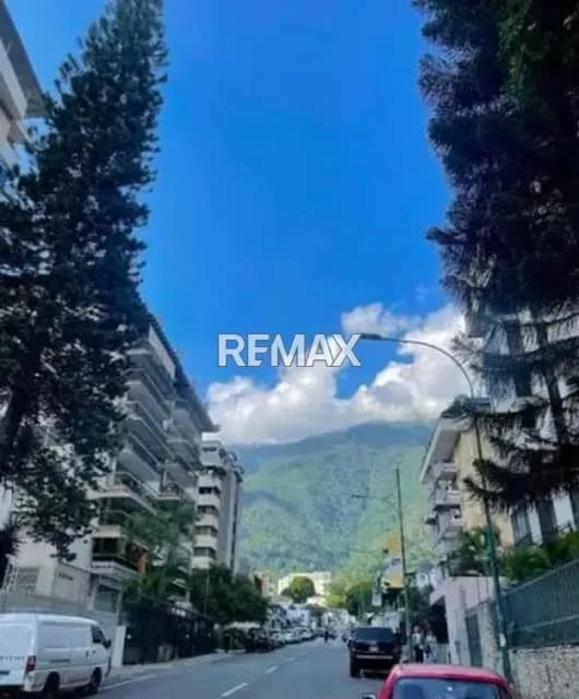 Apartamento en Alquiler – Los Palos Grandes, Caracas