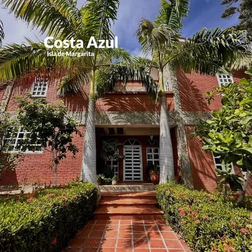 Residencia Amplia Y Elegante En Una De Las Zonas Más Privilegiadas De Costa Azul, Porlamar