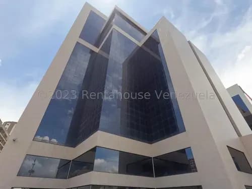 Maritza Lucena Vende Magnífica Oficina Con Finos Acabados Al Este De Barquisimeto, Cód. 25-4336, Pisos De Mármol, Completamente Amoblada.