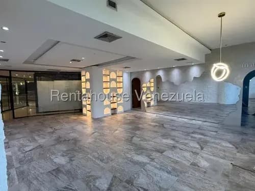 Local Comercial En Alquiler De 87mt, Cc La Viña Plaza, La Viña Valencia. Diana C, 26-8887