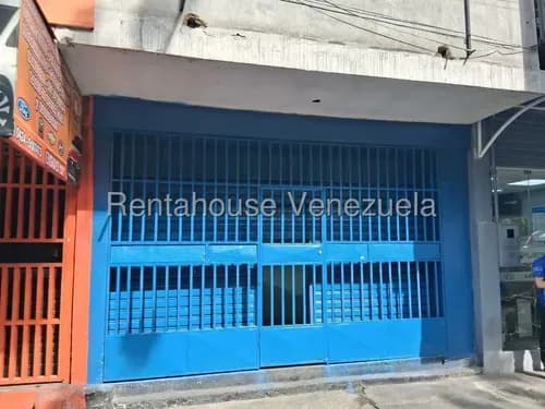 Local Comercial De 70 M2 En Alquiler En Zona Centro, Barquisimeto //# Mónica Carrasquel / 26-8282 /eje Estratégico De Repuestos Y Alto Tráfico