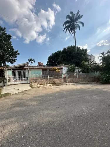 Venta De Casa De 500 M2 Ubicada En Lomas Del Este Valencia Edo. Carabobo Mr- Inz