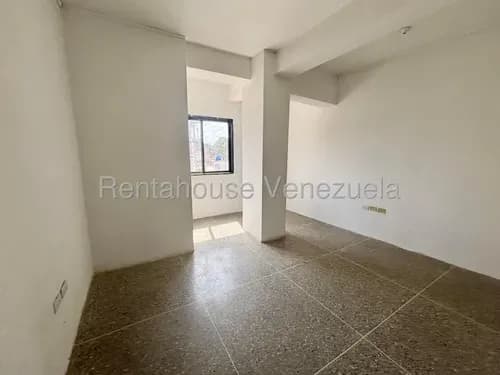 Alquiler Consultorio Con Ubicación Estratégica Cerca Del Seguro Social Al Oeste De Barquisimeto,lara Rc
