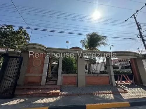 Casa En Venta Urb Corinsa Con Planta Electrica Total 26-16738 Gjg