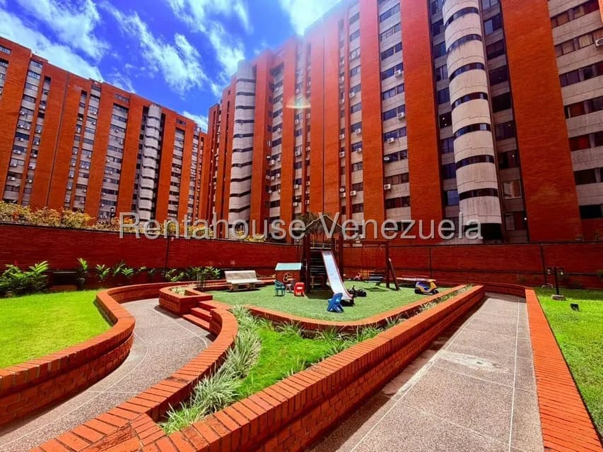 Apartamento (1 Nivel) en Alquiler en Los Dos Caminos, Distrito Metropolitano