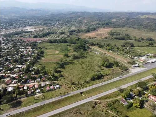 Terreno Uso Industrial Comercial En Sarare 6,25 Ha Aprox.