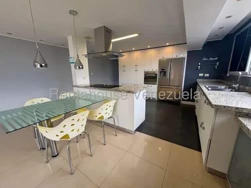 Km: Hermoso Penthouse En Colinas De Bello Monte En Venta.