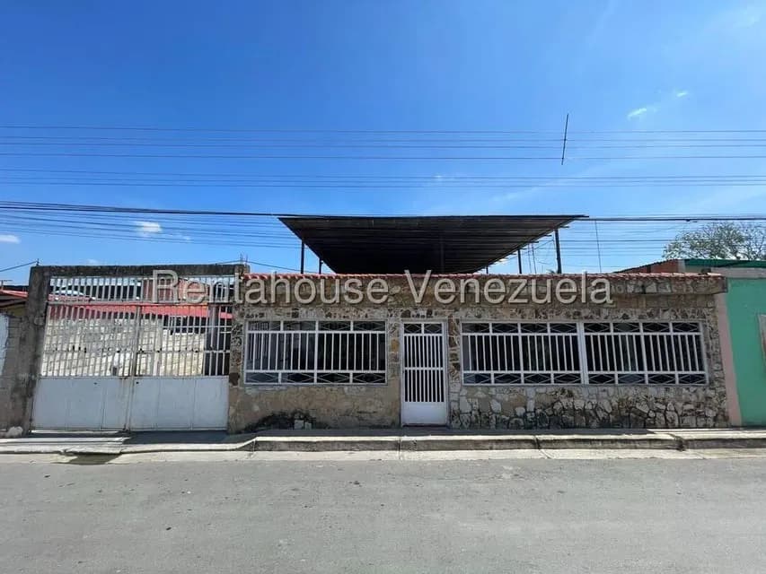 Casa (1 Nivel) en Venta en Santa Rita, Aragua