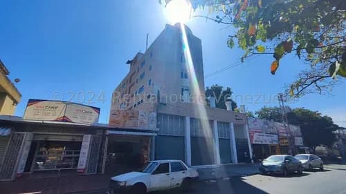25-14244 Apartamento En Venta, Avenida Marino, Maracay Jecg