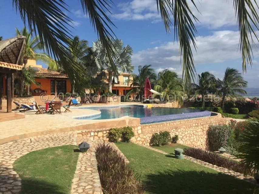 Casa (Multipes Niveles) en Venta en Sector Punta Colorada, Sucre