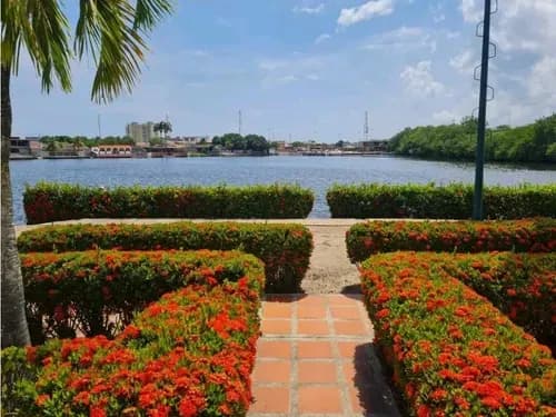 Vendo Th 130m2 Puerto Encantado 3716