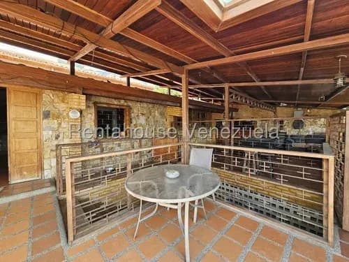 Excelente Casa En Venta. El Marques Yg 26-15397 Ll