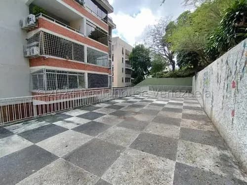 Apartamento En Venta En Cumbres De Curumo 26-18099