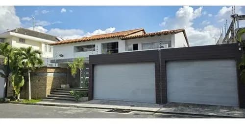 En Venta Hermasa Casa Ubicada En Lomas Del Mirador Por $1.450.000