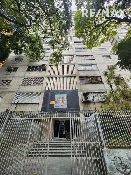 Alquiler de oficina en la Av. Libertador, 16M2