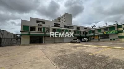 Local Comercial en alquiler en Cecilio Acosta, Avenida Universidad, Maracaibo, Zulia, VEN - $400