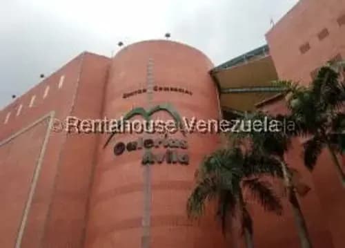 Local Comercial En Alquiler. Urb. San Bernardino.