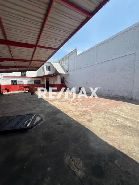 Local comercial en Venta los olivos viejos