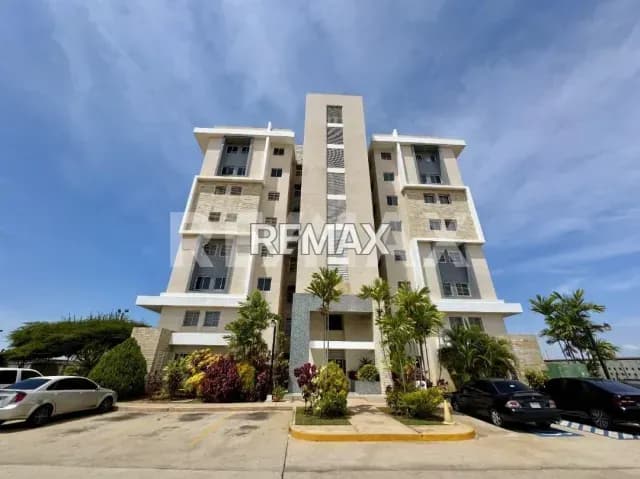 APARTAMENTO EN ALQUILER EN AGUAMARINA, INDIO MARA