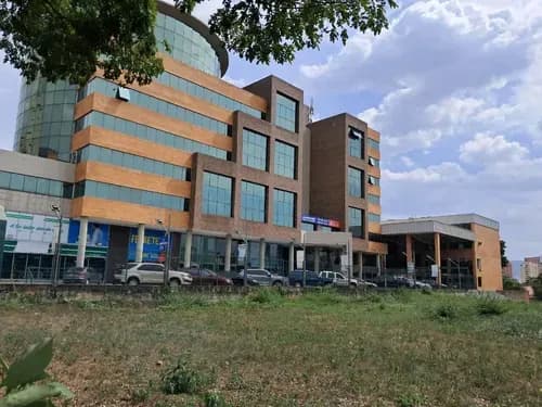 Local Comercial En Alquiler: La Trigaleña Trigaleña Plaza Valencia