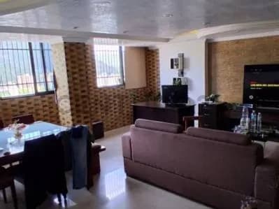 Ofrezco en venta Ph en el Paraiso