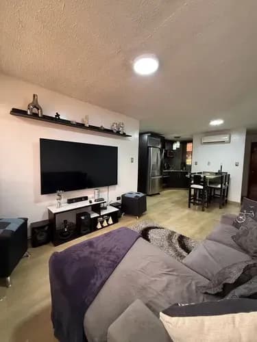 Venta De Apartamento Semi Equipado En Tulipán- San Diego