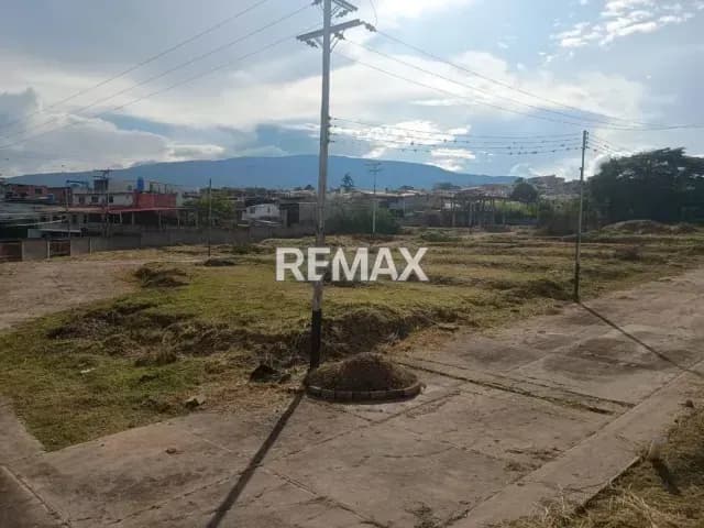 VENTA DE CASA EN PROYECTO URB VILLA CAMILA CANEYES