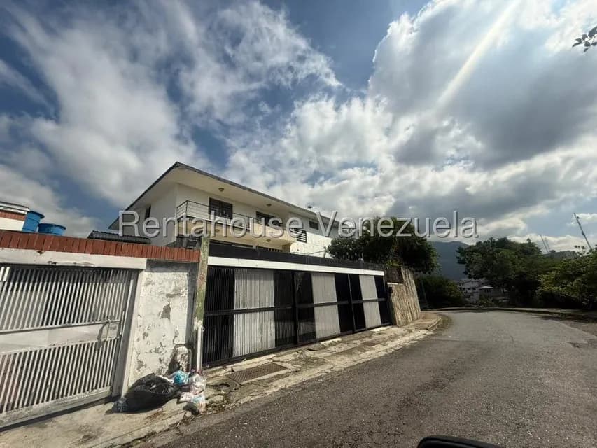 Casa (Multipes Niveles) en Venta en El Marques, Distrito Metropolitano