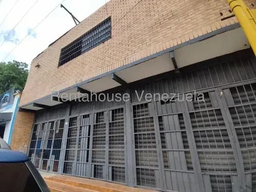 Local Comercial De 837 M2 Y Ubicado Muy Cerca De Las Ferias