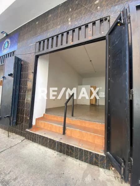 LOCAL COMERCIAL EN VENTA - CABUDARE CENTRO EDIF. DON FRANCO