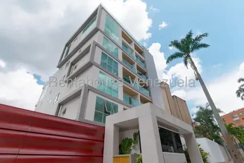 Exclusivo Ph Ubicado En El Edificio Más Moderno De La Zona Y Mas Cotizadas De La Ciudad. Totalmente Remodelado Con Materiales De Primera Calidad. Se Vende Amueblado. #26-6171 Mccg