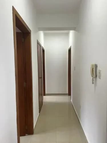 Apartamento En Alquiler Totalmente Amoblado En Piso Bajo Con Planta Eléctrica 100%, Pozo De Agua Y Exclusiva Cocina Italiana A Estrenar Urbanización El Bosque Lc-inp