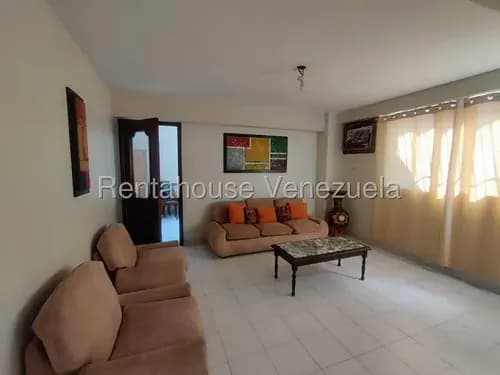 Apartamento En Alquiler En Cecilio Acosta Mls #26-20019 P.s