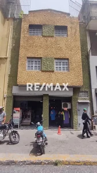 LOCAL COMERCIAL EN VENTA AV URDANETA