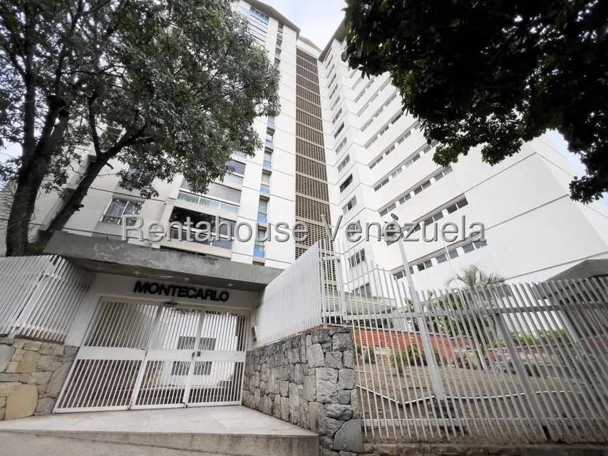 Apartamento (1 Nivel) en Alquiler en Colinas de Bello Monte, Distrito Metropolitano