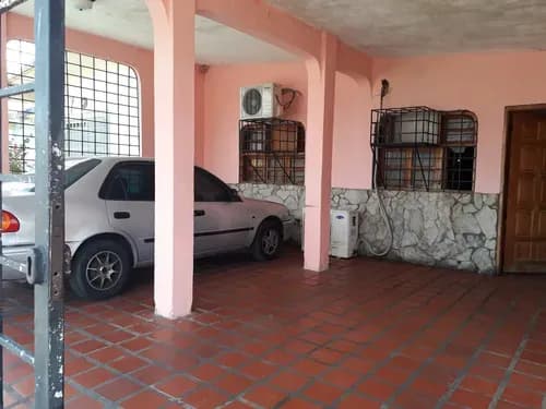 Midaly Vende Casa En La Floresta