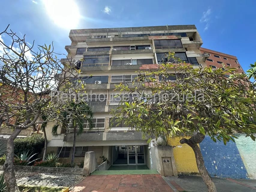 Apartamento (1 Nivel) en Alquiler en Playa Grande, Vargas
